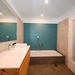 Domizil Thirteen With Sauna And Glacier View By In One דירה קפרון