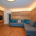 Domizil Thirteen With Sauna And Glacier View By In One * Kaprun