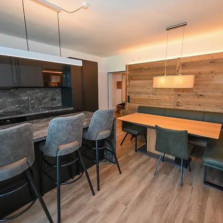 Domizil Thirteen With Sauna And Glacier View By In One דירה *
