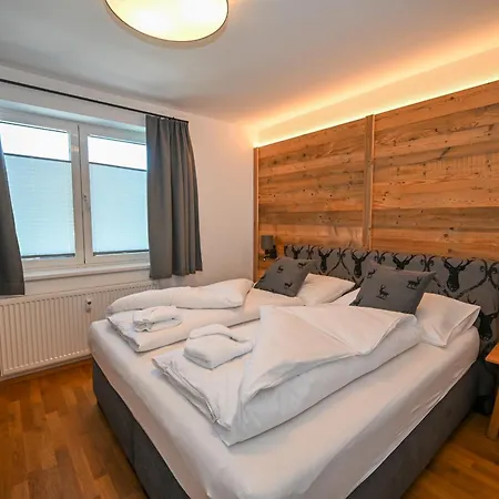 Domizil Thirteen With Sauna And Glacier View By In One Apartmán Kaprun