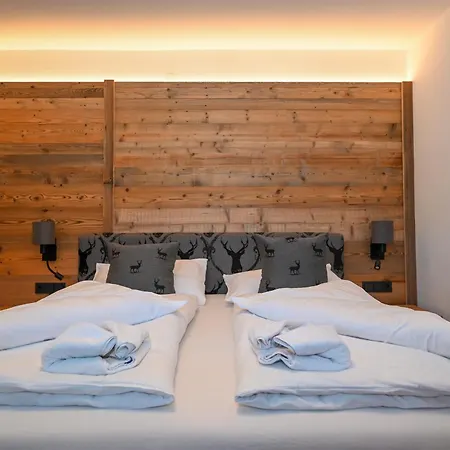 Domizil Thirteen With Sauna&glacier View By In One Kaprun